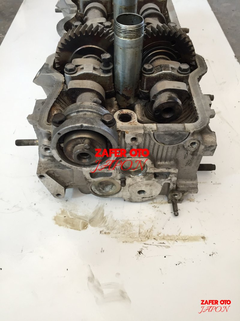 TOYOTA - CARİNA / 3S 2.0 ENJEKSİYONLU SİLİNDİR KAPAĞI