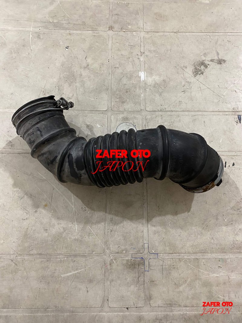 TOYOTA - RAV4 / 3ZR 2.0 HAVA FİLTRESİ HORTUMU (17881-37130)